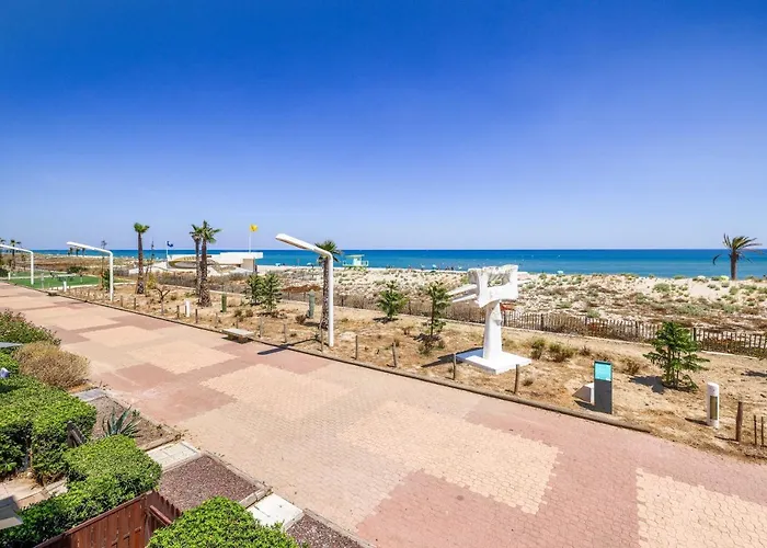 Le Front De 아파트 르발카레스